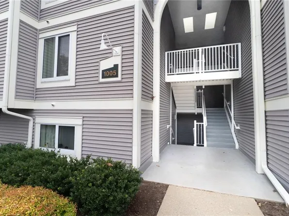 1005 Autumn Woods Ln APT 105, Virginia Beach, VA 23454