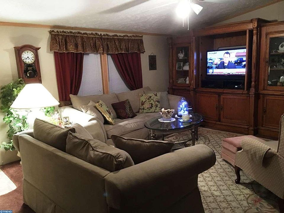 2nd image of 47 Dillan Dr