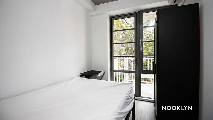 Rented by Nooklyn NYC LLC | media 4