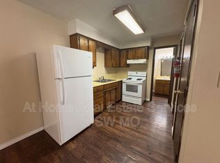 3339 E Southern Hills Blvd APT C, Springfield, MO 65804