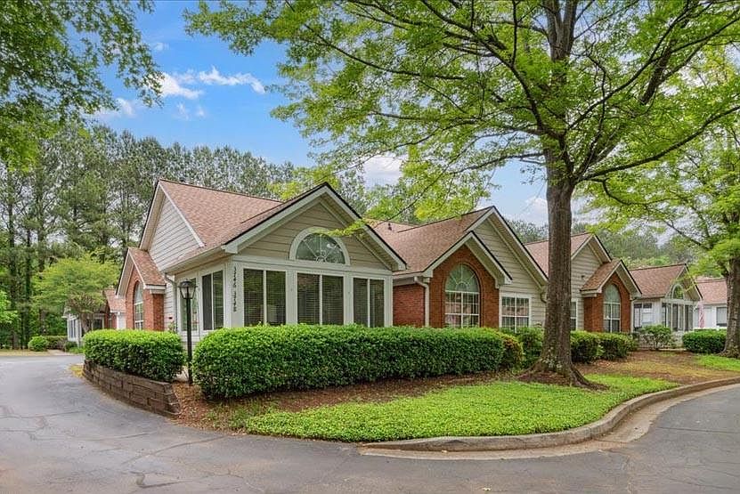 1st image of 3746 Vineyards Lake Cir NW #U-6