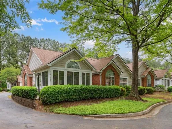 3746 Vineyards Lake Cir NW #U-6, Kennesaw, GA 30144