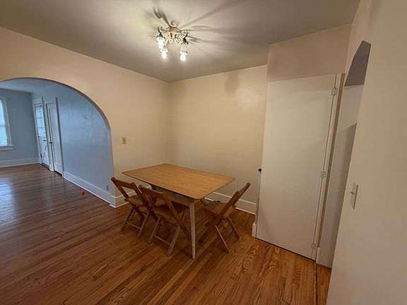 4th image of 2336 NW 11th St #2336