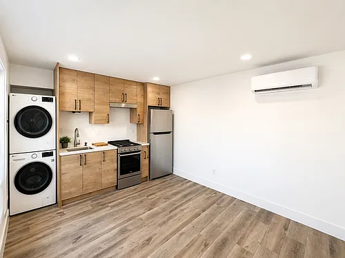 2141 Balboa Ave Photo 1