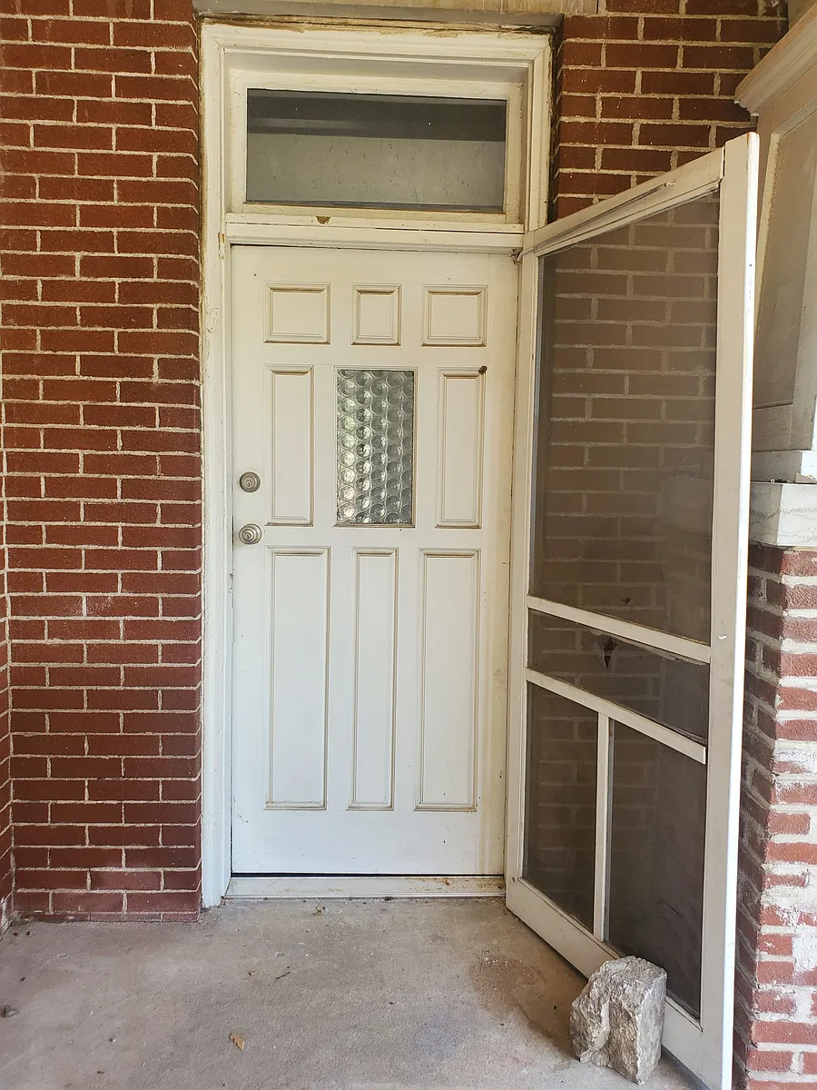 Building Photo - 104 N Victor Ave #1