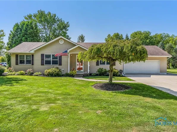 417 E Crocker St, Bradner, OH 43406