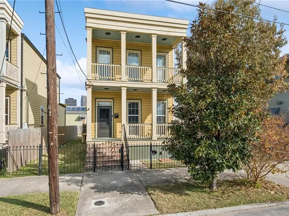 2015 Martin Luther King, Jr. Blvd, New Orleans, LA 70113