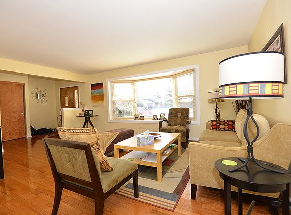 3rd image of 2312 Charmingfare Dr