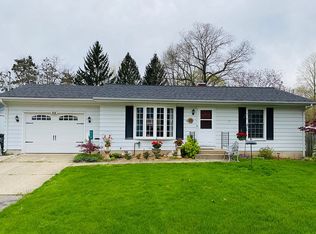 514 Park St, Plainwell, MI 49080