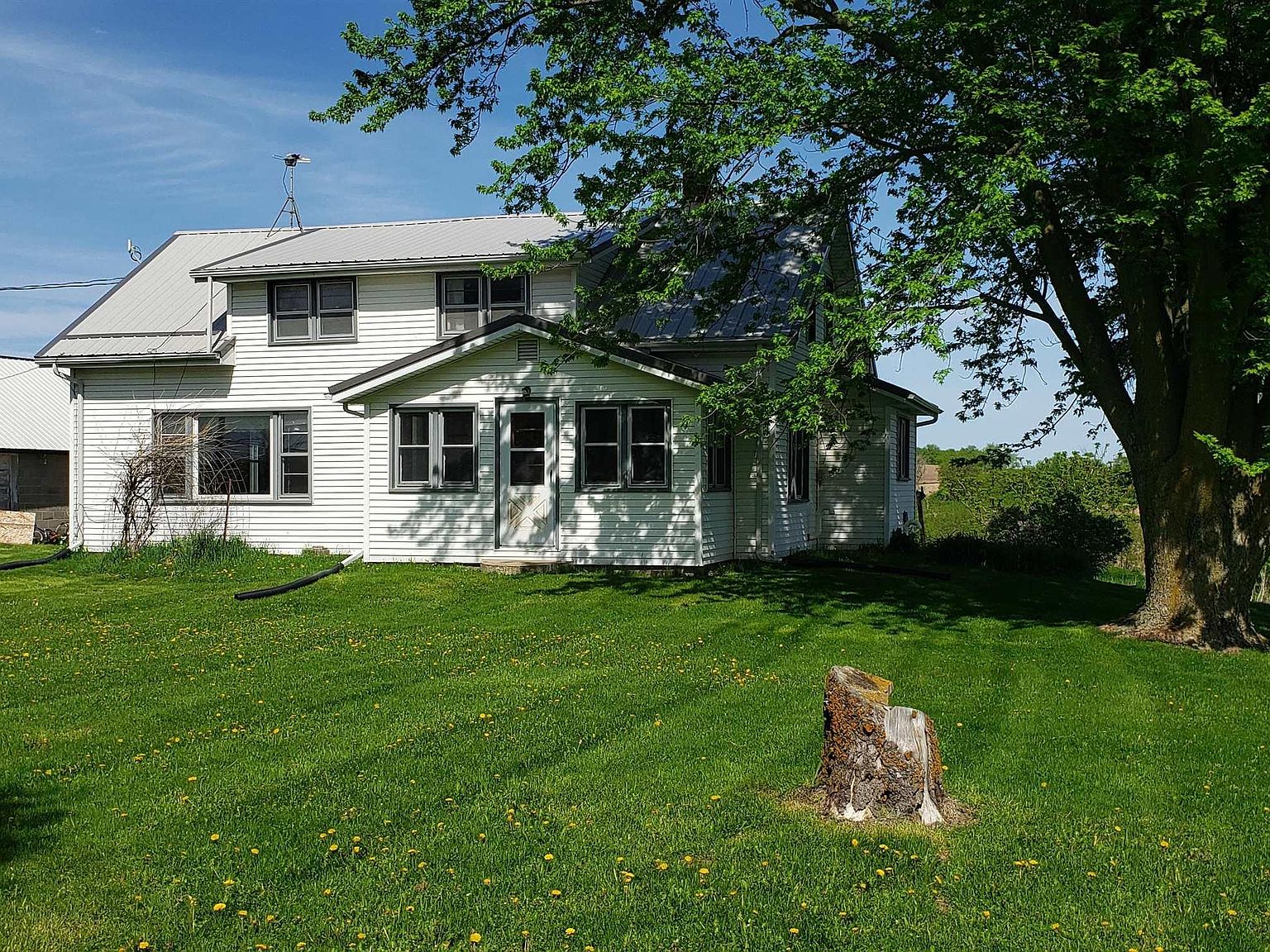 729 Frankville Rd, Postville, IA 52162 Zillow