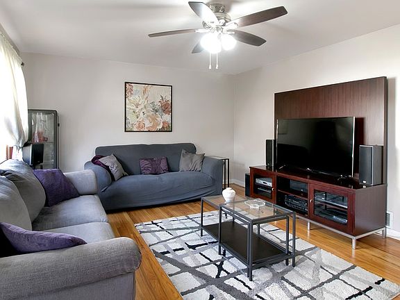 3rd image of 155 Jefferson Ave