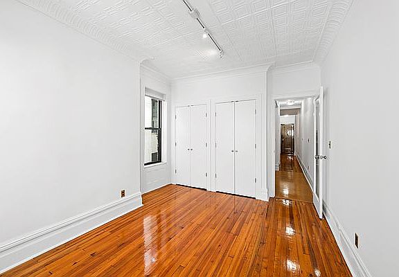 4th image of 208 Prospect Park W APT 3C