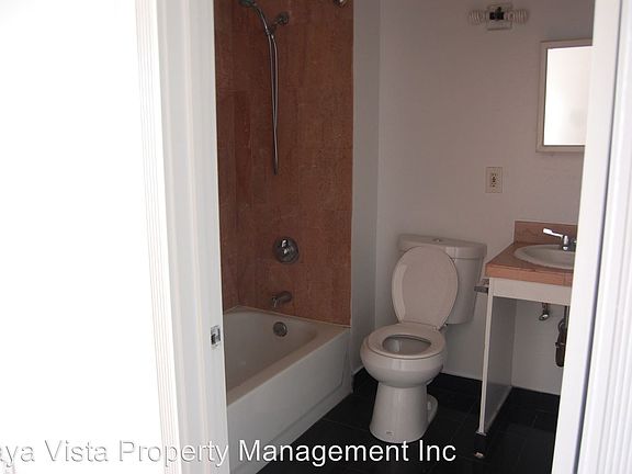 5th image of 1821 S Main St APT 303