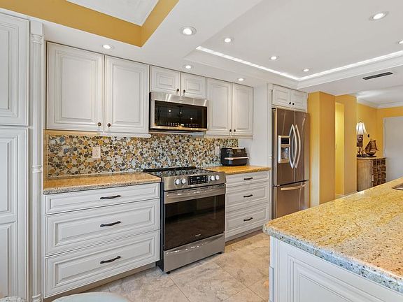 4th image of 3210 SE 10th Street #4a