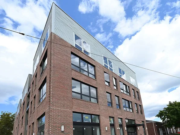 115-117 W 2nd St, Bayonne, NJ 07002