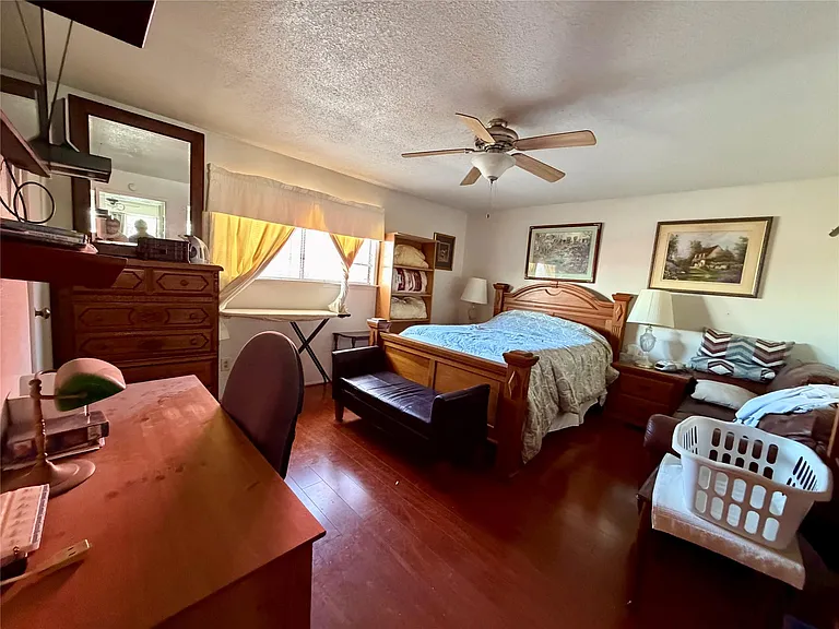6701 Sands Point Dr #114 — Photo 4