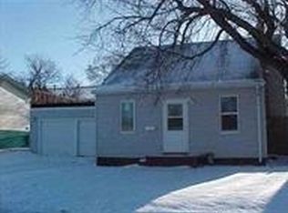 317 15th Ave SW, Minot, ND 58701