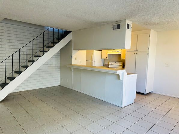 4425 La Cresta Way