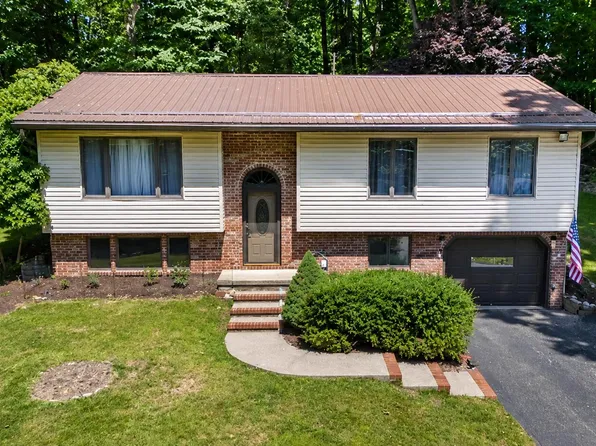 169 Maracaibo Rd, Du Bois, PA 15801