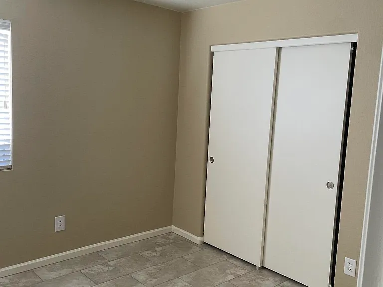 2463 E Springfield Pl — Photo 9