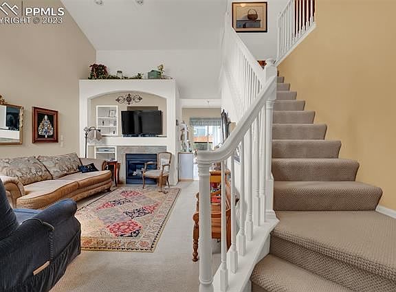 4th image of 456 Balsa Dr