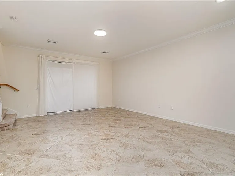 2740 Blossom Way — Photo 14
