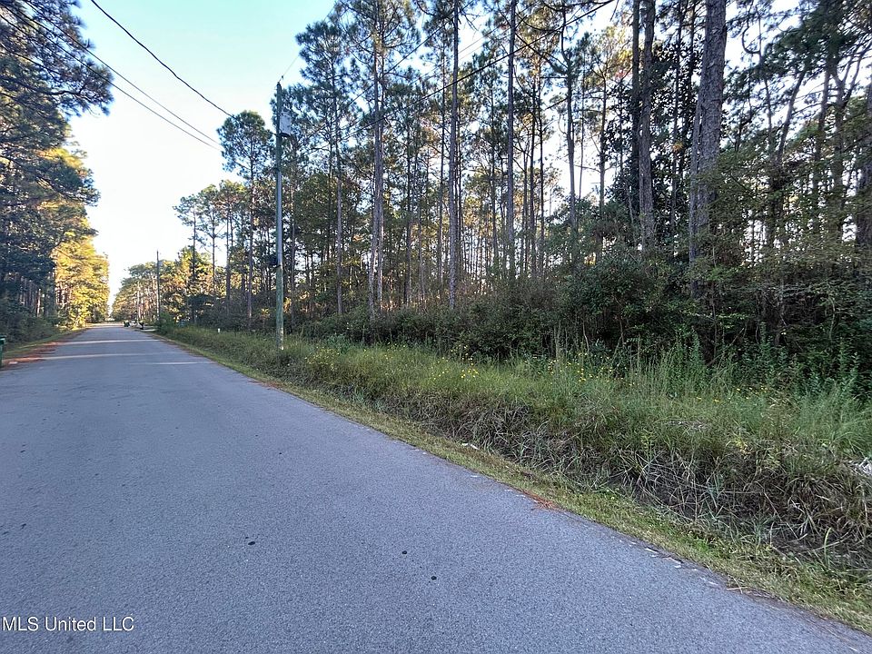 2nd image of Oak St Lot 244