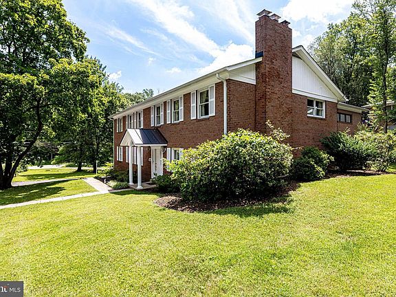 5th image of 6631 Tunlaw Ct