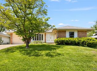 1667 Schulte Hill Dr, Maryland Heights, MO 63043