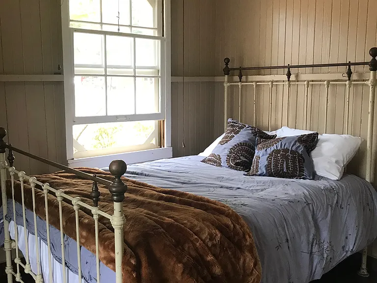 bedroom with double bed