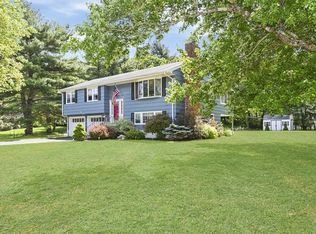 21 Ledgewood Dr, Canton, MA 02021