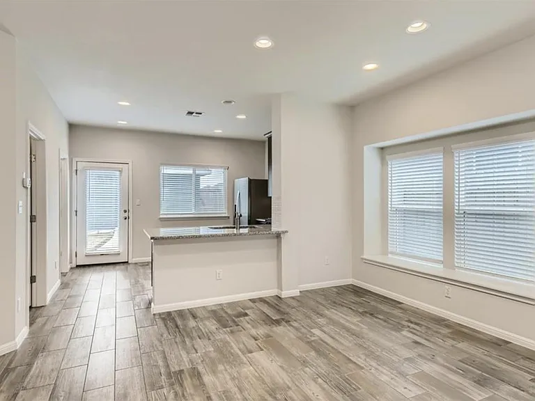 176 Bosque Dr — Photo 21