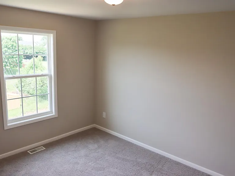 210 Dubuy Dr — Photo 36