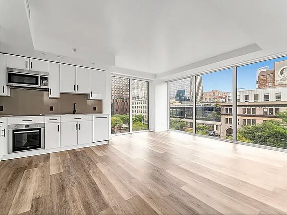 4th image of 118 Orchard St #9C
