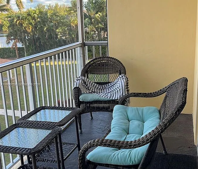 230 N Federal Hwy #305 — Photo 4