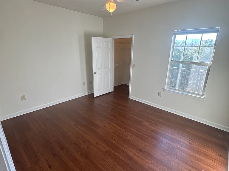100 Vista Lake Dr #307 — Photo 10