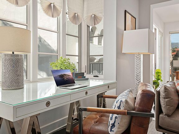 5th image of 18 W Victoria St APT 303