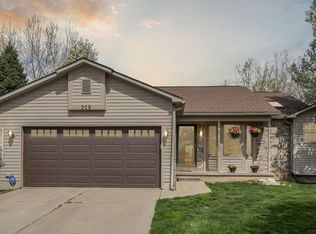 325 Pine Valley Ct, Linden, MI 48451