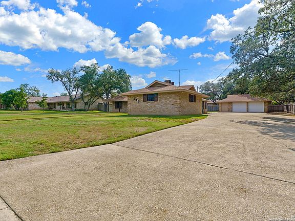 2nd image of 216 ALCALDE MORENO ST