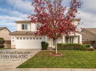 2140 W Berkshire Ln, Hanford, CA 93230