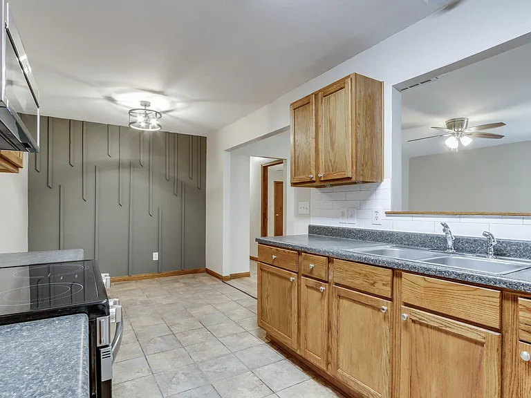 819 N Eagle Ln — Photo 19