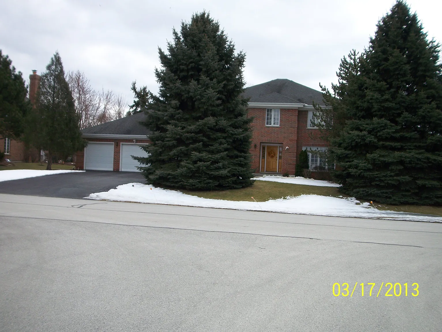 605 Claire Ln photo 1