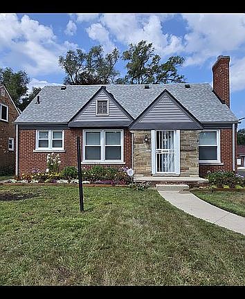 5th image of 18515 Whitcomb St