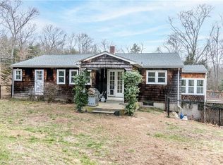 982 Wordens Pond Rd, South Kingstown, RI 02879