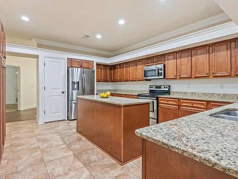 2159 Bayshore Dr — Photo 11