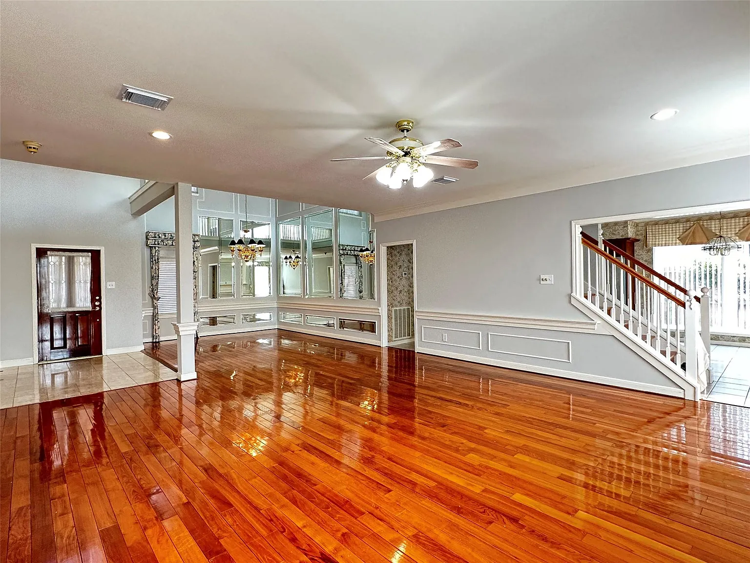 4 bed, 3.5 bath, 3905 sqft, $3,250 — Photo 3
