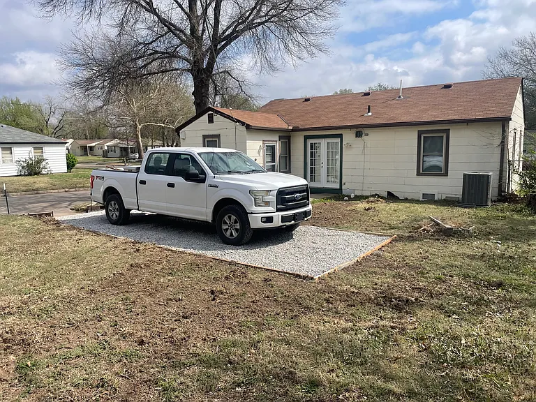 1901 S Roanoke Dr — Photo 14