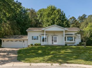 380 Norseman Ct NW, Rochester, MN 55901