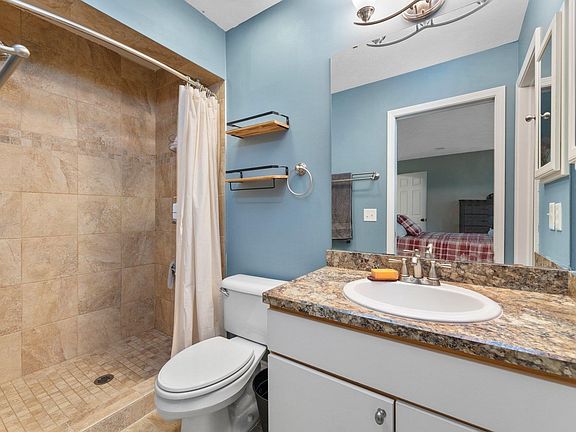 5th image of 3809 Sherwood Forest Dr