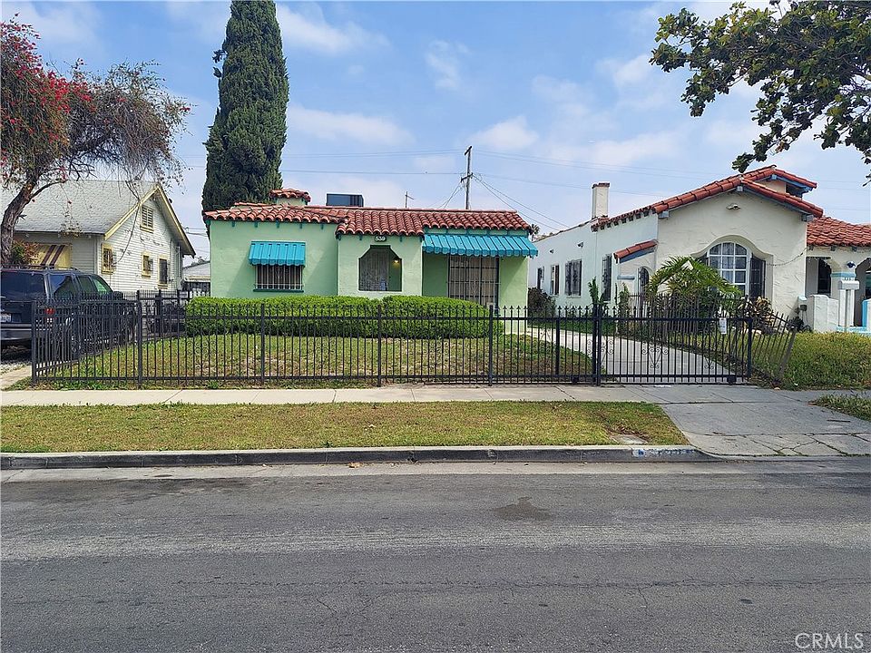 1st image of 539 W 106th St